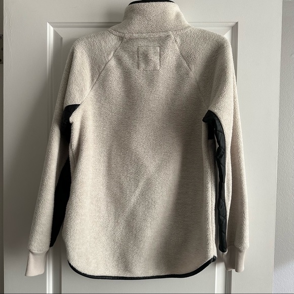 Abercrombie Snap-up Vegan Leather Fleece - Picture 3 of 3